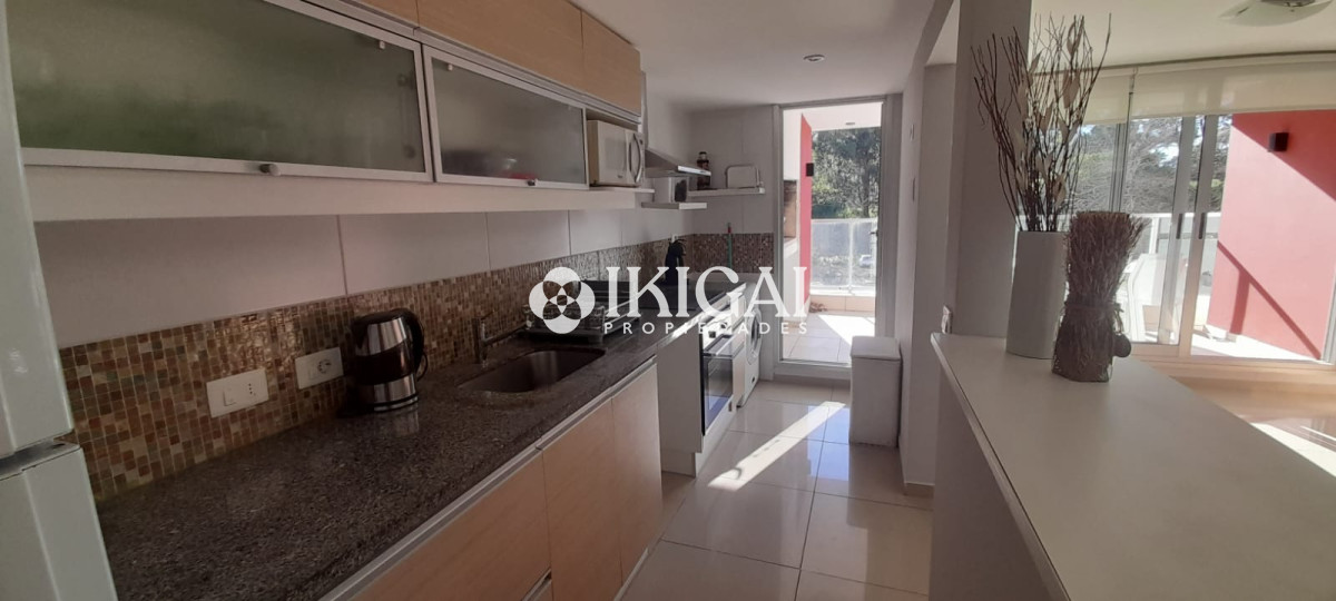 Apartamento ID.535 - VENTA APARTAMENTO EDIFICIO ACAPULCO ROOSVELT 2 DORMITORIOS 2 BAÑOS PUNTA DEL ESTE