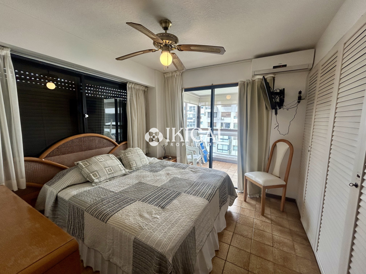 Apartamento ID.426 - VENTA DE APARTAMENTO DE 2 DORMITORIOS Y 2 BAÑOS EN PLAYA BRAVA, PUNTA DEL ESTE 