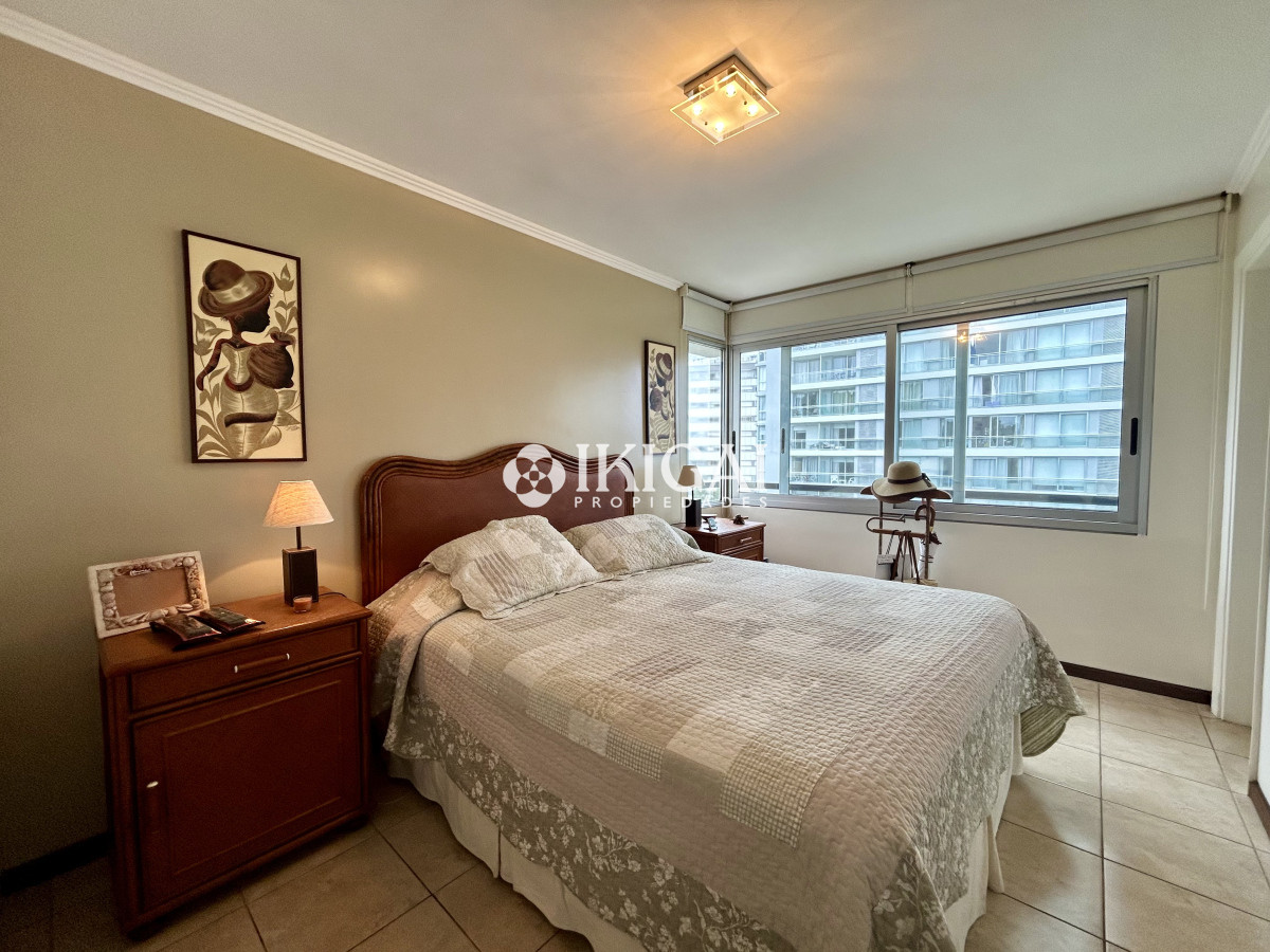 Apartamento ID.268 - VENTA DE APARTAMENTO DE 3 DORITORIOS Y 2 BAÑOS (1 SUITE) Av ROSSEVELT, PUNTA DEL ESTE 