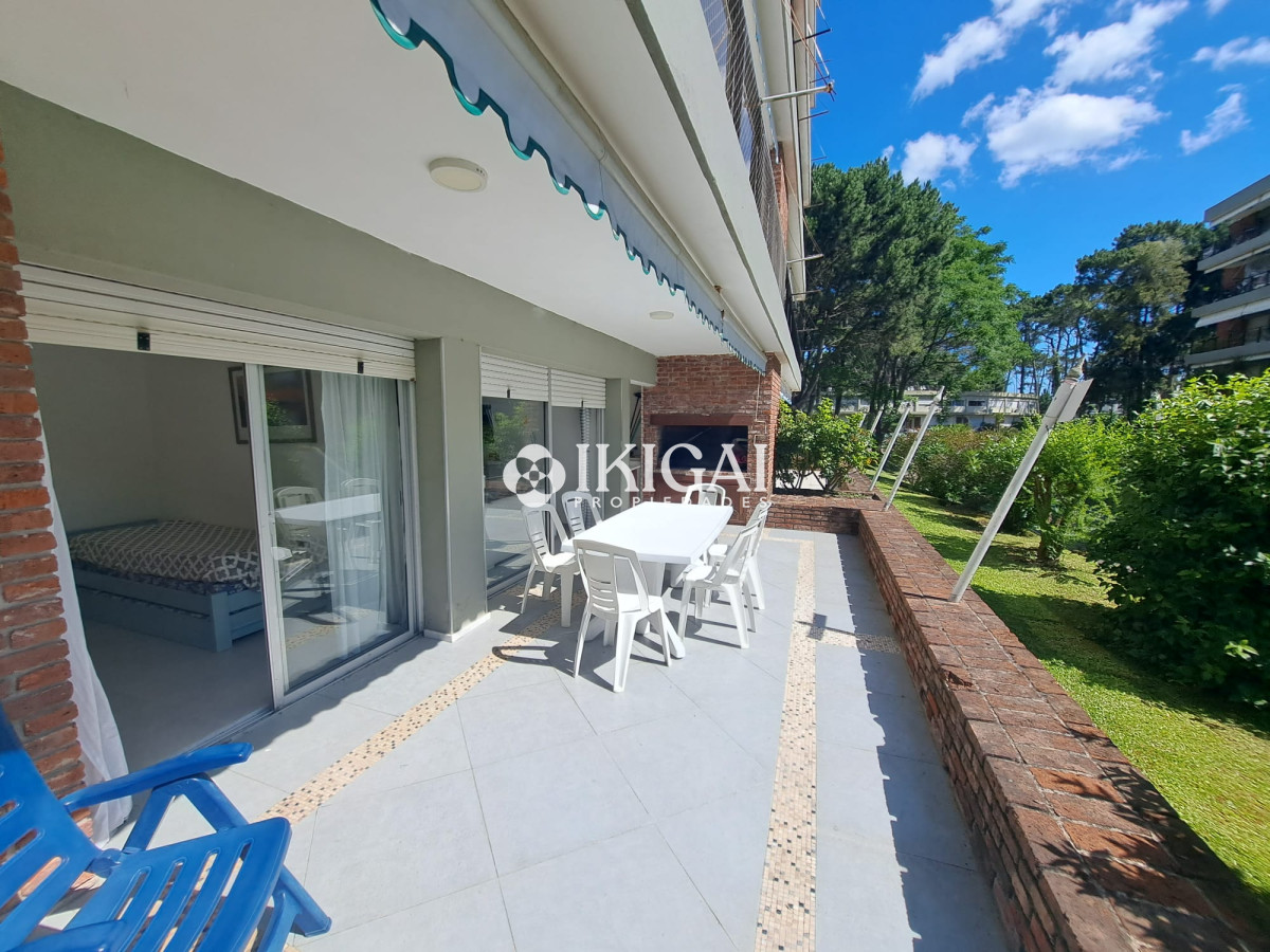 Apartamento ID.55 - VENTA APARTAMENTO 3 DERMITORIOS 2 BAÑOS 1 SUITE PLAYA MANSA PUNTA DEL ESTE