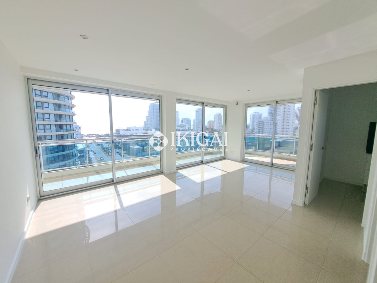 Apartamento ID.85 - VENTA APARTAMENTO 3 DORMITORIOS 3 BAÑOS 1 SUITE AIDY GRILL PUNTA DEL ESTE