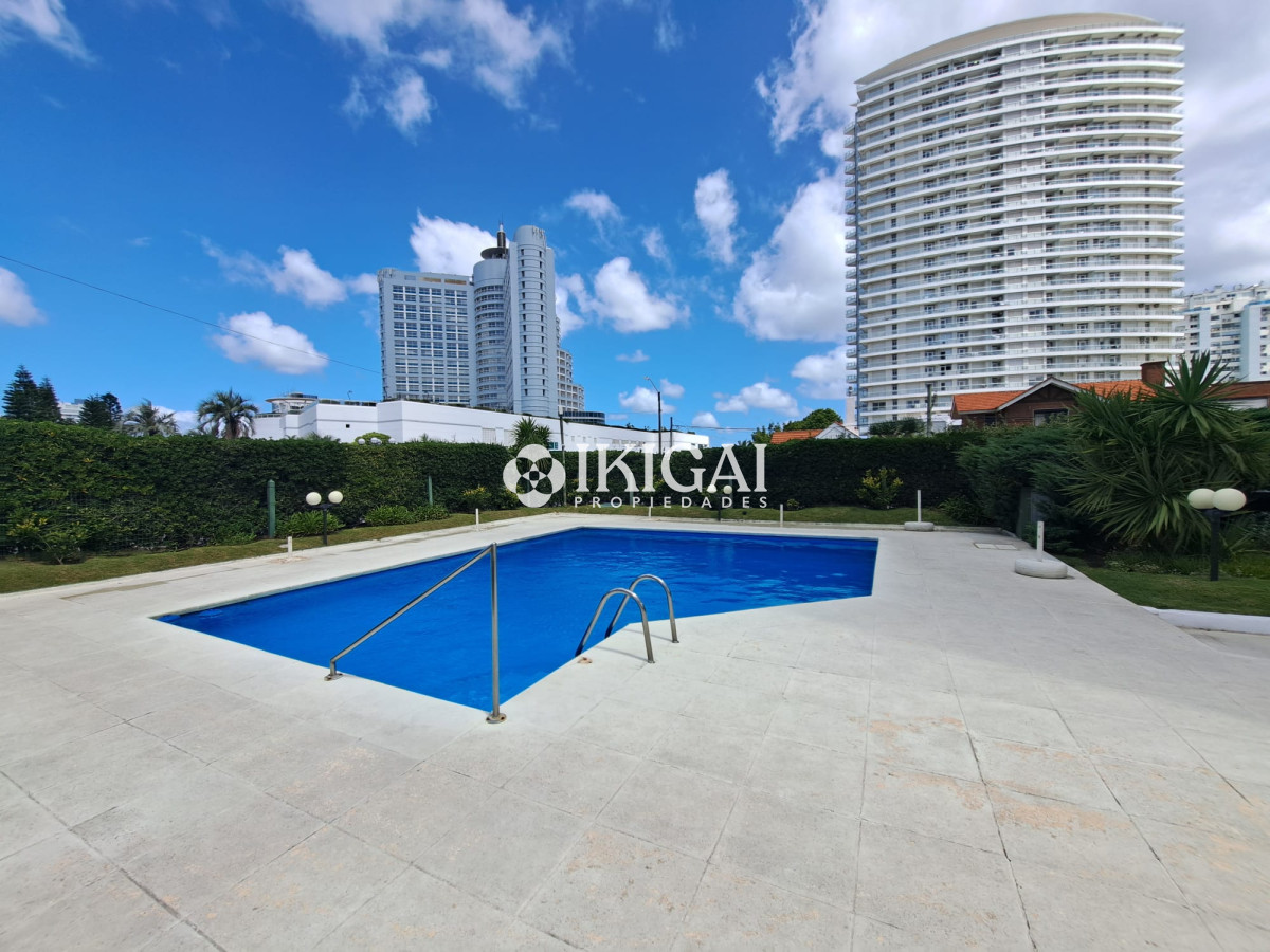 Apartamento ID.59 - VENTA APARTAMENTO 3 DORMITORIOS 2 BAÑOS 1 SUITE PLAYA MANSA PUNTA DEL ESTE