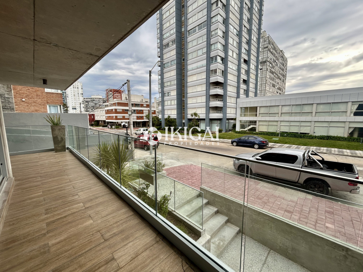 Apartamento ID.102 - VENTA DE APARTAMENTO A ESTRENAR 2 DORMITORIOS Y 2 BAÑOS, PENINSULA PUNTA DEL ESTE 
