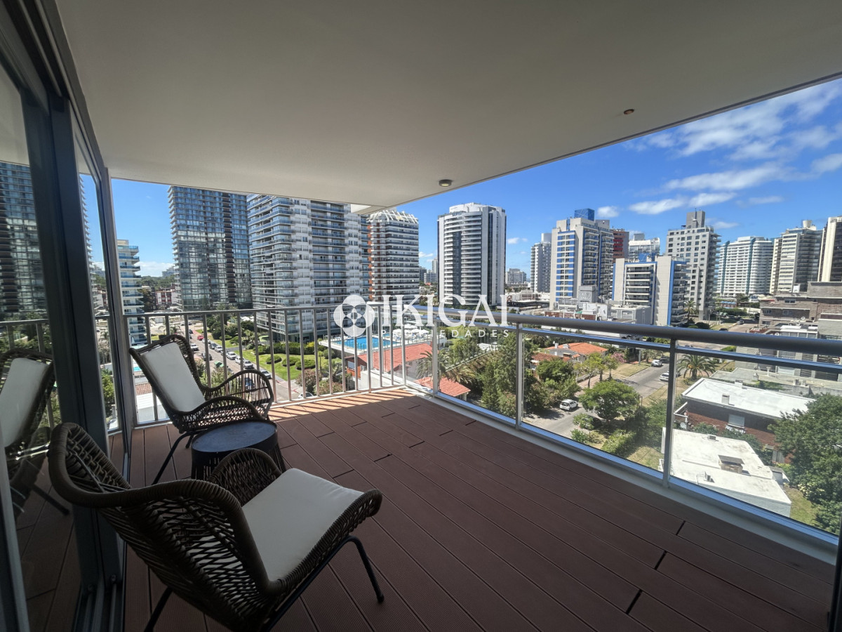 Apartamento ID.984 - Venta apartamento de 2 dormitorios, 3 baños y doble garage en brava.