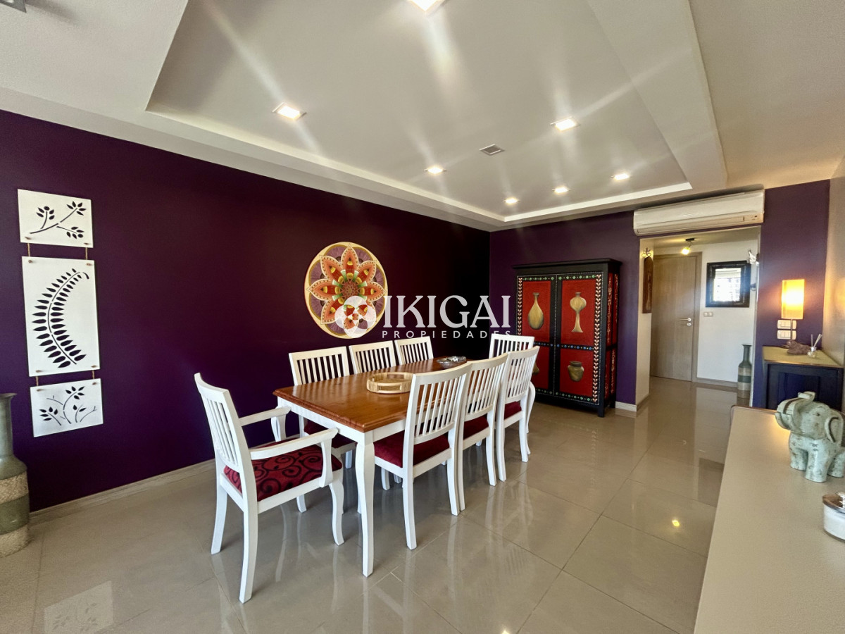 Apartamento ID.984 - Venta apartamento de 2 dormitorios, 3 baños y doble garage en brava.