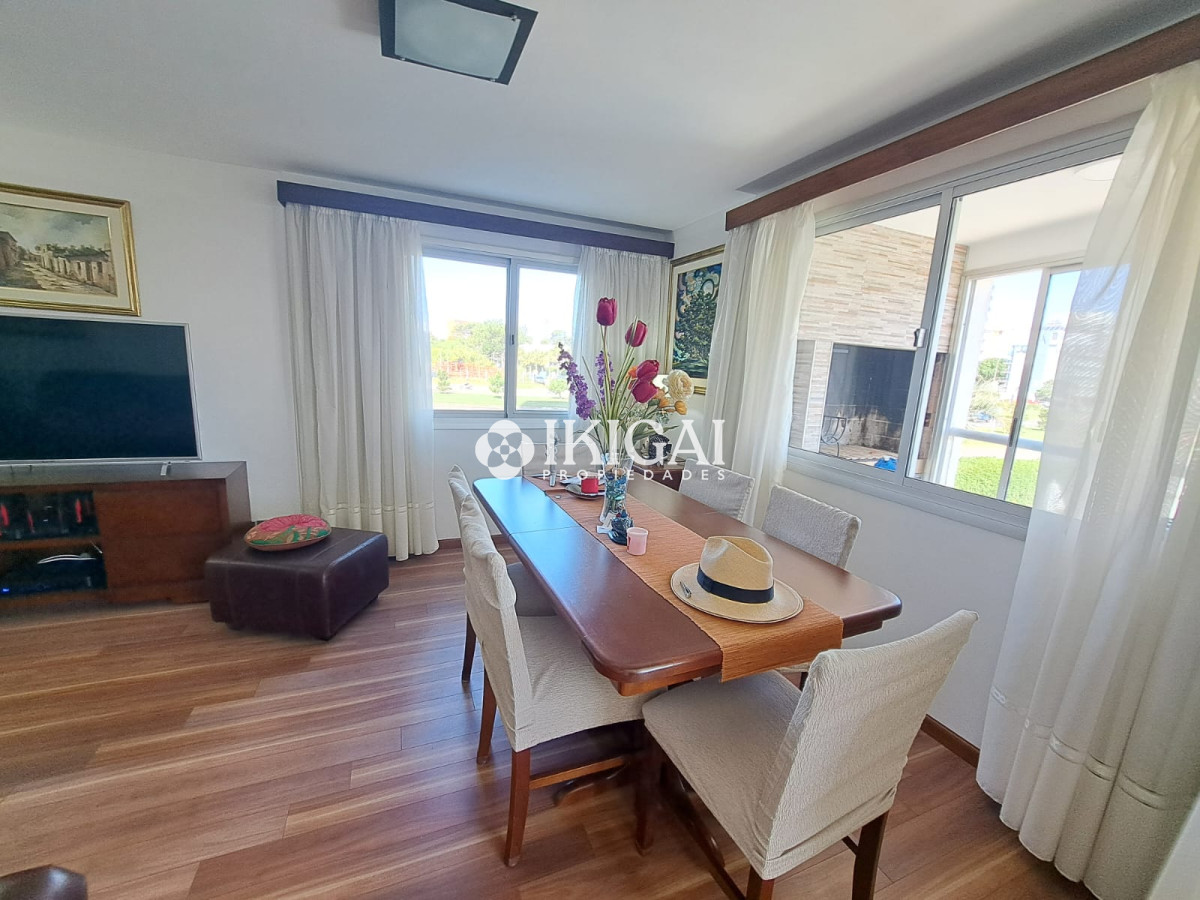 Apartamento ID.59 - VENTA APARTAMENTO 3 DORMITORIOS 2 BAÑOS 1 SUITE PLAYA MANSA PUNTA DEL ESTE