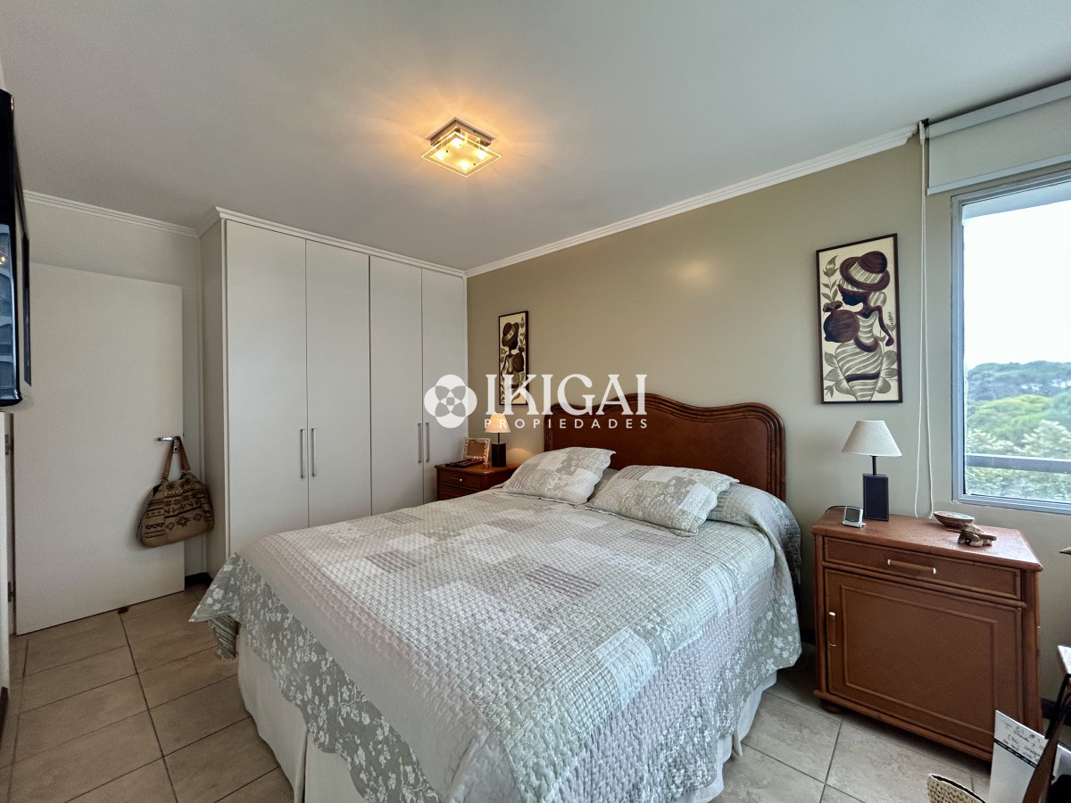 Apartamento ID.268 - VENTA DE APARTAMENTO DE 3 DORITORIOS Y 2 BAÑOS (1 SUITE) Av ROSSEVELT, PUNTA DEL ESTE 
