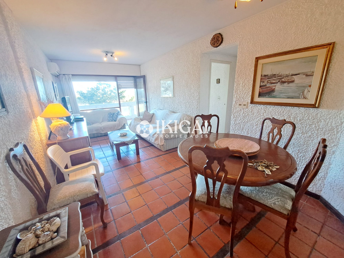Apartamento ID.64 - VENTA APARTAMENTO 2 DORMITORIOS 2 BAÑOS 1 SUITE PLAYA MANSA PUNTA DEL ESTE