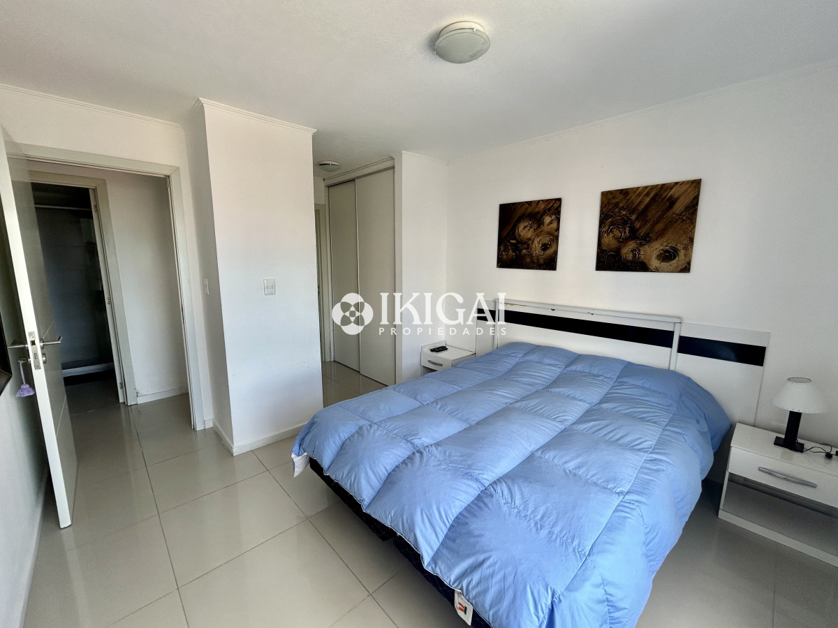 Apartamento ID.400 - VENTA DE APARTAMENTO DE 2 DORMITORIOS Y 2 BAÑOS, AYDI GRILL PUNTA DEL ESTE 