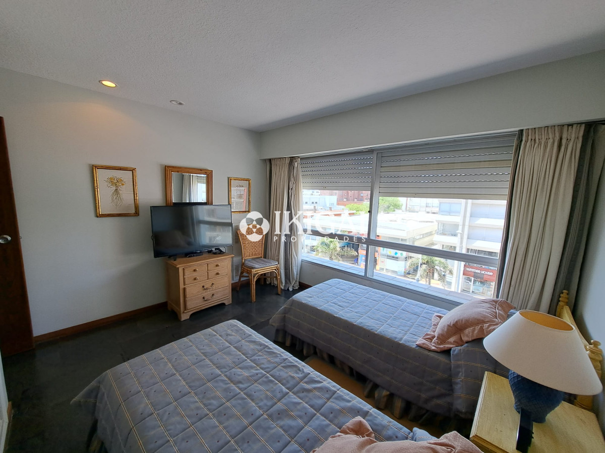 Apartamento ID.68 - VENTA DE APARTAMENTO 3 DORMITORIOS 2 BAÑOS 1 SUITE PENÍNSULA PUNTA DEL ESTE