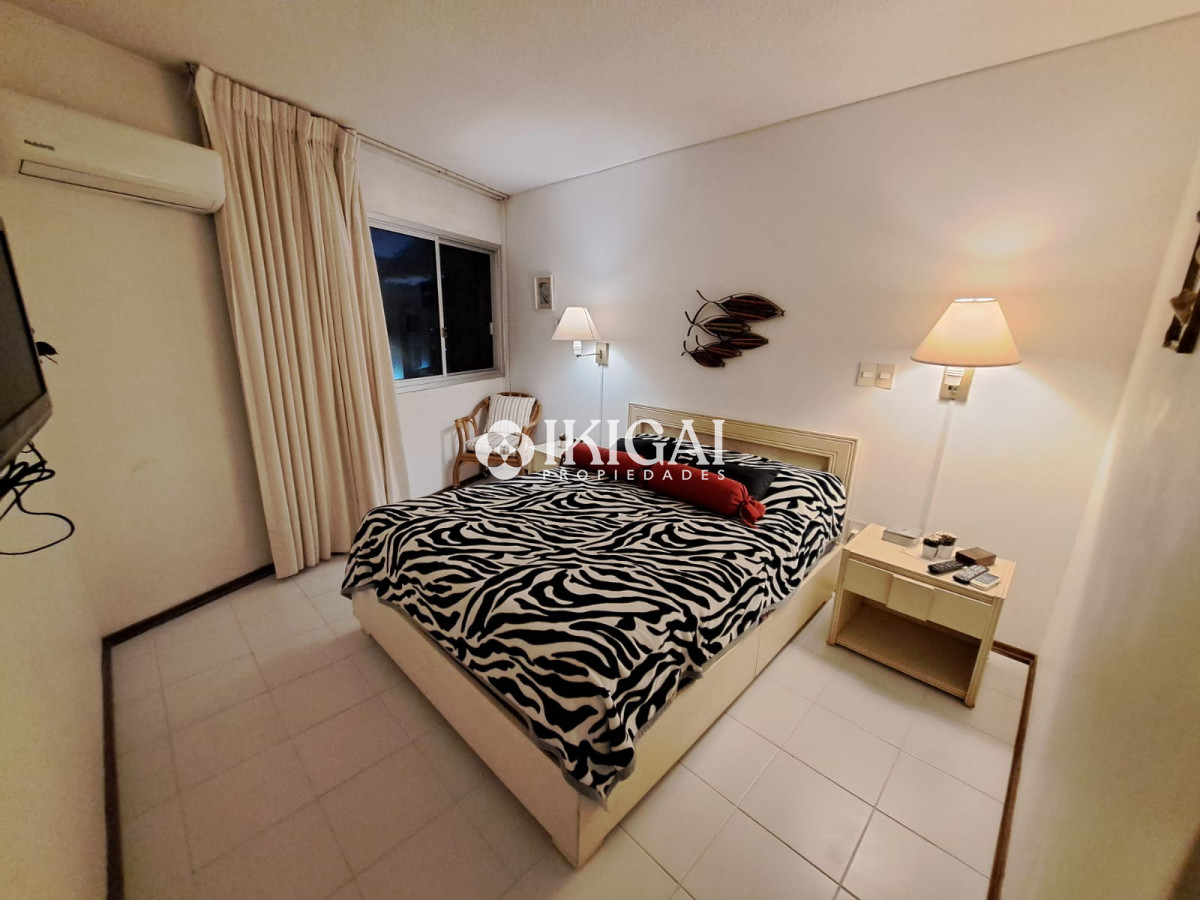 Apartamento ID.53 - VENTA APARTAMENTO 2 DORMITORIOS DOS BAÑOS 1 SUITE ED SCORPIO PLAYA BRAVA PUNTA DEL ESTE