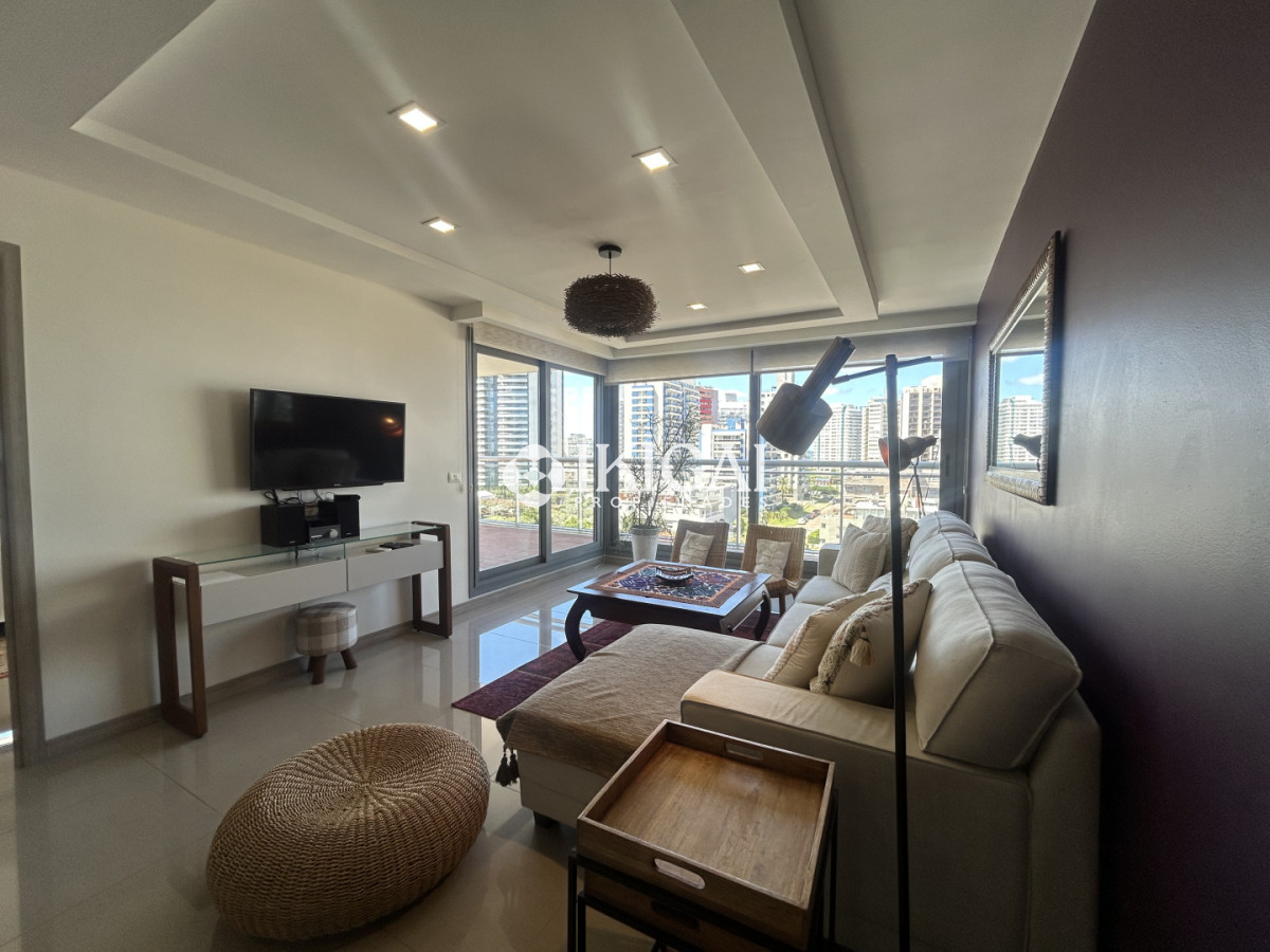 Apartamento ID.984 - Venta apartamento de 2 dormitorios, 3 baños y doble garage en brava.