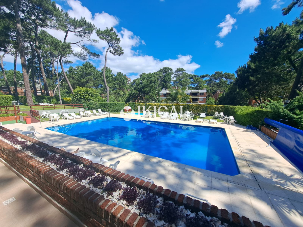 Apartamento ID.55 - VENTA APARTAMENTO 3 DERMITORIOS 2 BAÑOS 1 SUITE PLAYA MANSA PUNTA DEL ESTE
