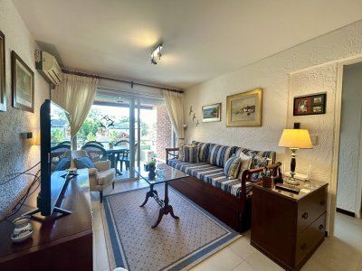 VENTA APARTAMENTO 1 DORMITORIO Y 1 BAÑO AIDY GRILL PUNTA DEL ESTE
