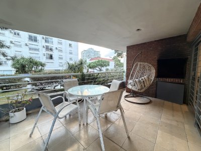 Venta apartamento de 2 dormitorios y 2 baños en Aidy Grill
