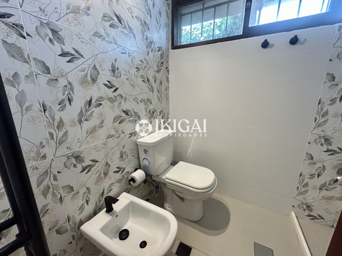 Casa ID.1042 - Venta casa en Cantegril con 4 dormitorios y 3 baños en Cantegril 