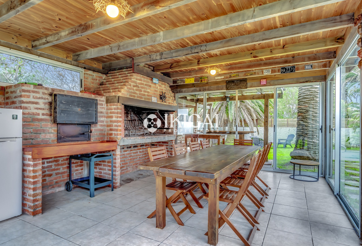 Casa ID.43 - Venta casa de 7 dormitorios y piscina en la peninsula 