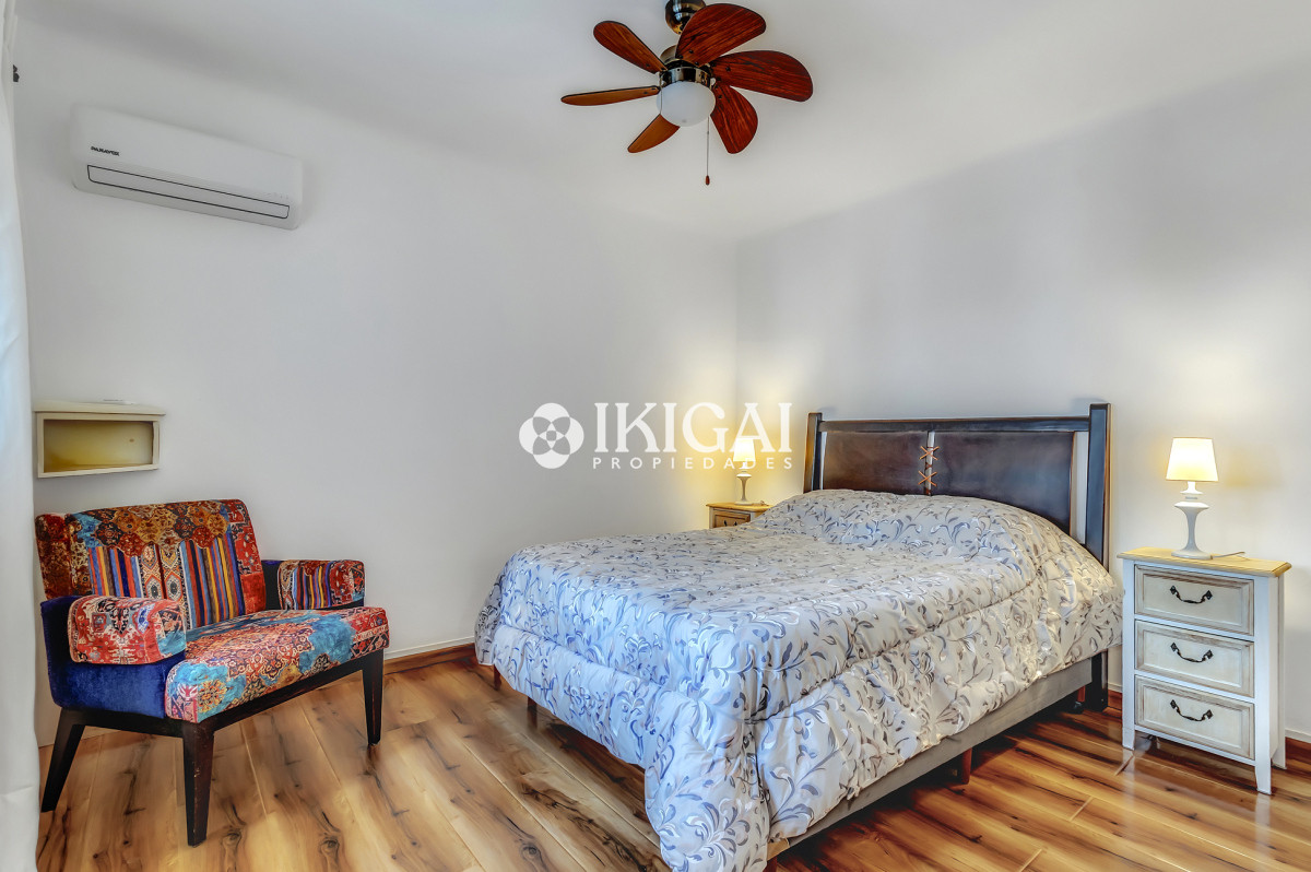Casa ID.43 - Venta casa de 7 dormitorios y piscina en la peninsula 