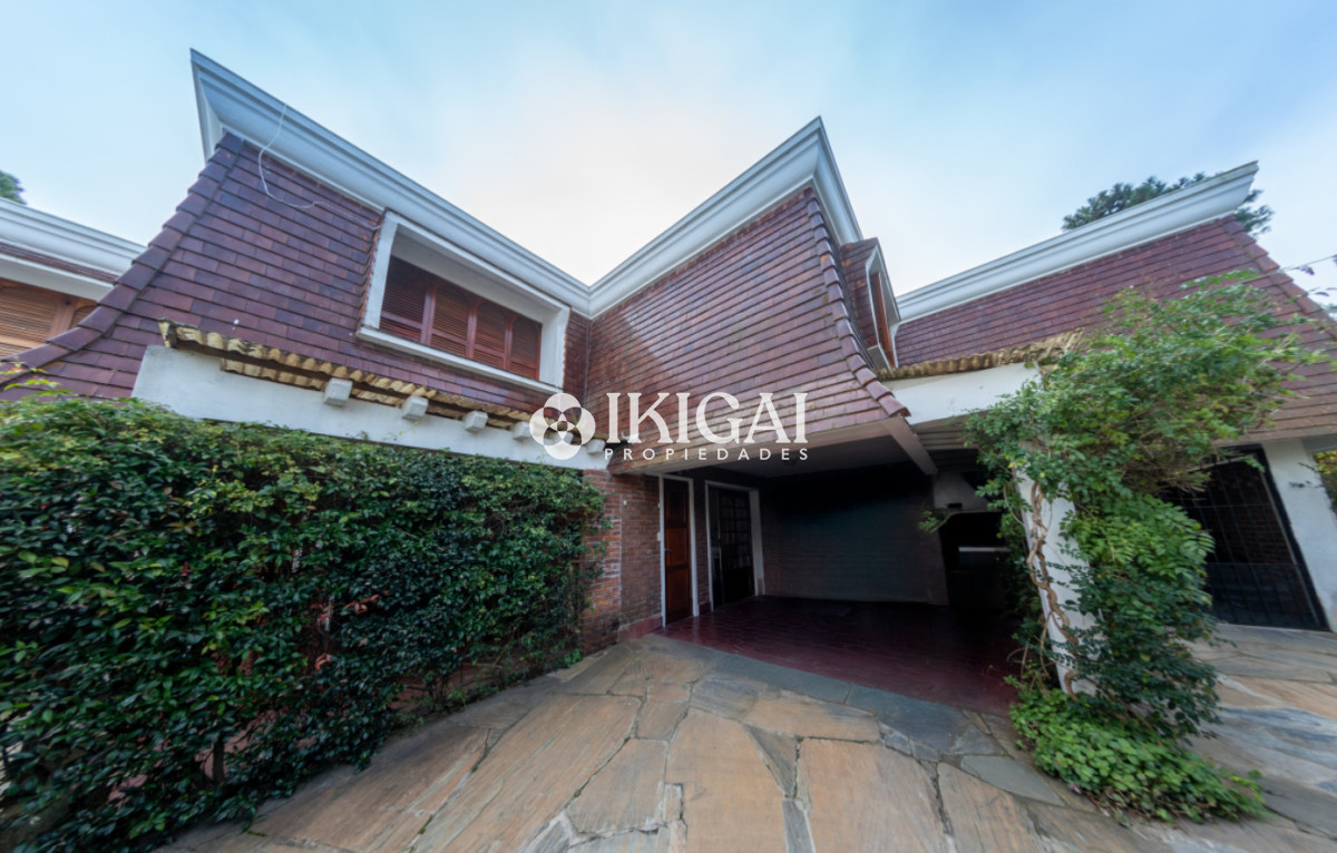 Casa ID.944 - VENTA DE CASA 2 DORMITORIOS Y 2 BAÑOS, PLAYA MANSA PUNTA DEL ESTE 