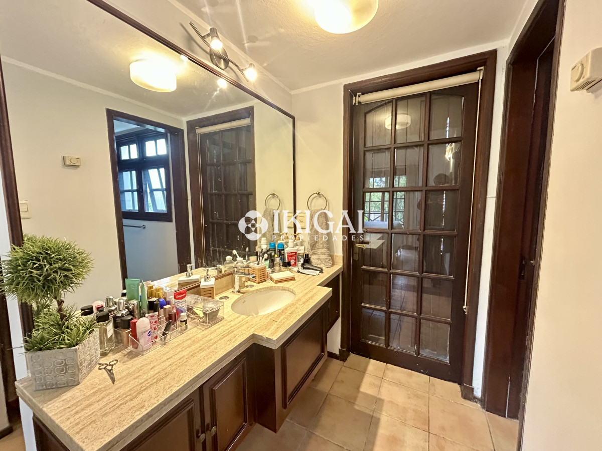 Casa ID.427 - Venta casa de 3 dormitorios y 2 baños dependencia barbacoa y piscina en rincón del indio 