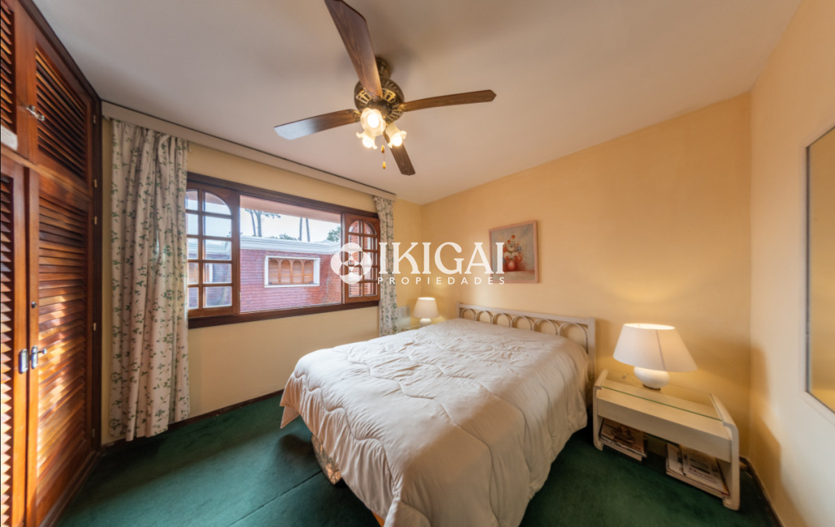 Casa ID.944 - VENTA DE CASA 2 DORMITORIOS Y 2 BAÑOS, PLAYA MANSA PUNTA DEL ESTE 