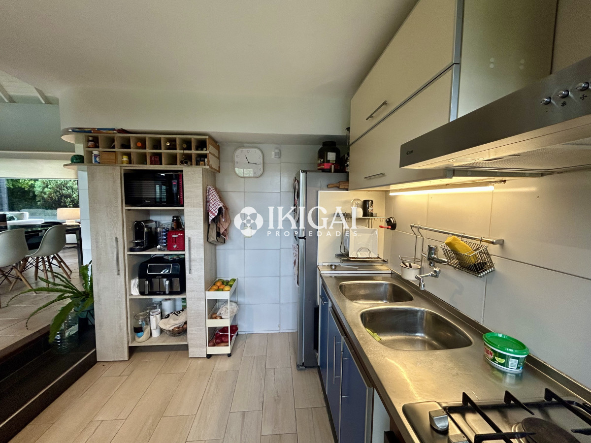Casa ID.427 - Venta casa de 3 dormitorios y 2 baños dependencia barbacoa y piscina en rincón del indio 