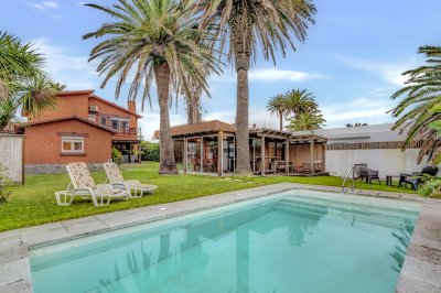 Venta casa de 7 dormitorios y piscina en la peninsula 
