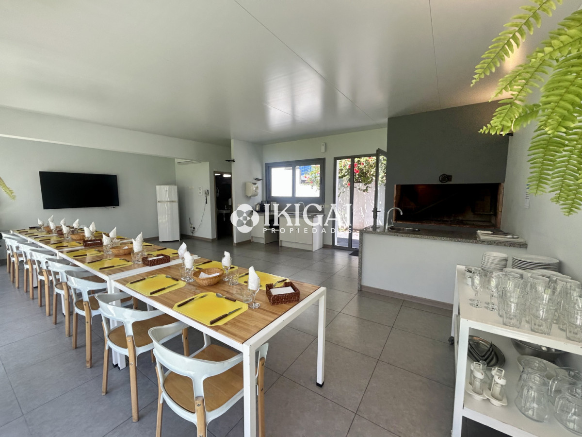 Apartamento ID.984 - Venta apartamento de 2 dormitorios, 3 baños y doble garage en brava.