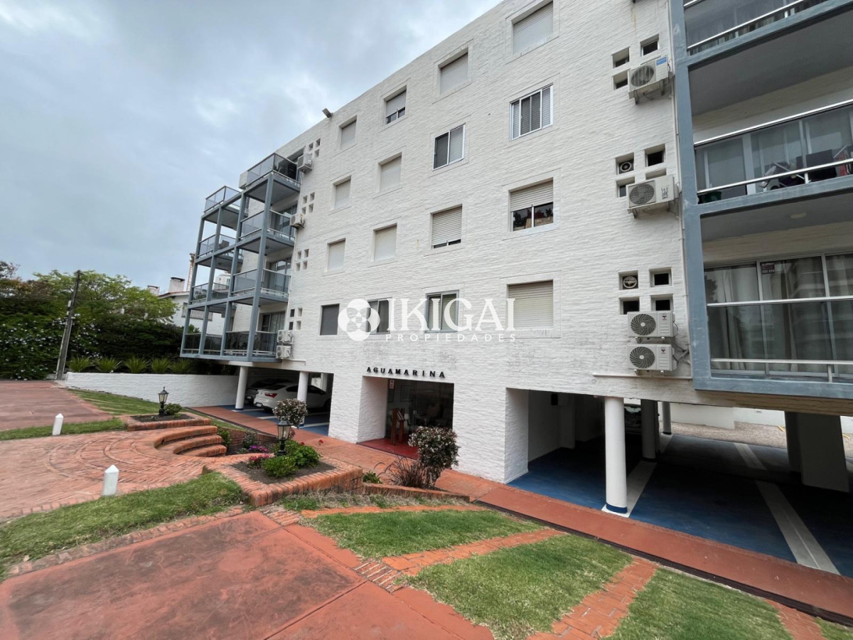 Apartamento ID.874 - ALQUILER APRATAMENTO DE 2 DORMITORIOS Y 2 BAÑOS, AYDI GRILL PUNTA DEL ESTE 