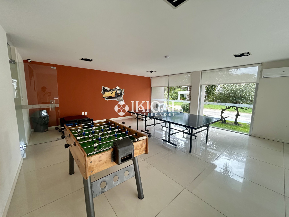 Apartamento ID.400 - VENTA DE APARTAMENTO DE 2 DORMITORIOS Y 2 BAÑOS, AYDI GRILL PUNTA DEL ESTE 