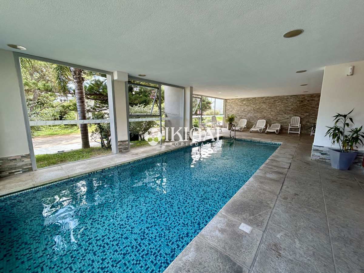 Apartamento ID.400 - VENTA DE APARTAMENTO DE 2 DORMITORIOS Y 2 BAÑOS, AYDI GRILL PUNTA DEL ESTE 