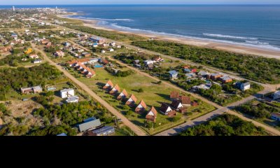 Excelente complejo turístico, cuenta con hotel, cabañas independientes, piscinas y barbacoa.