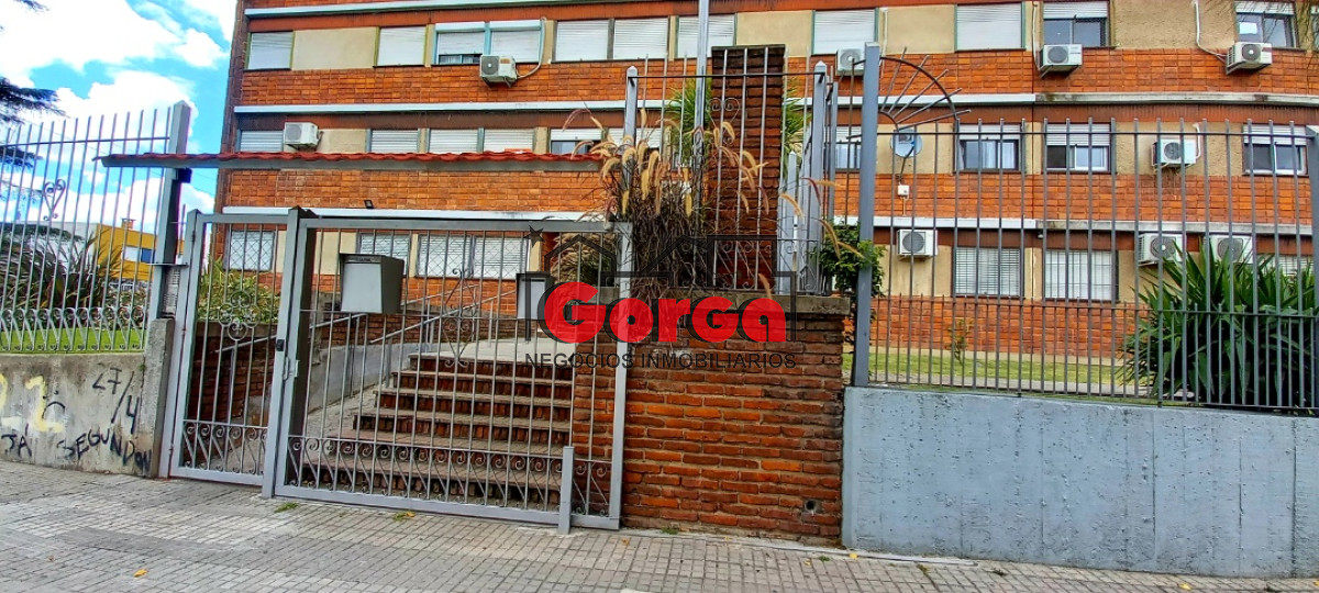 Apartamento ID.44 - Sobre Gualeguay, piso alto, súper luminoso, vista despejada!