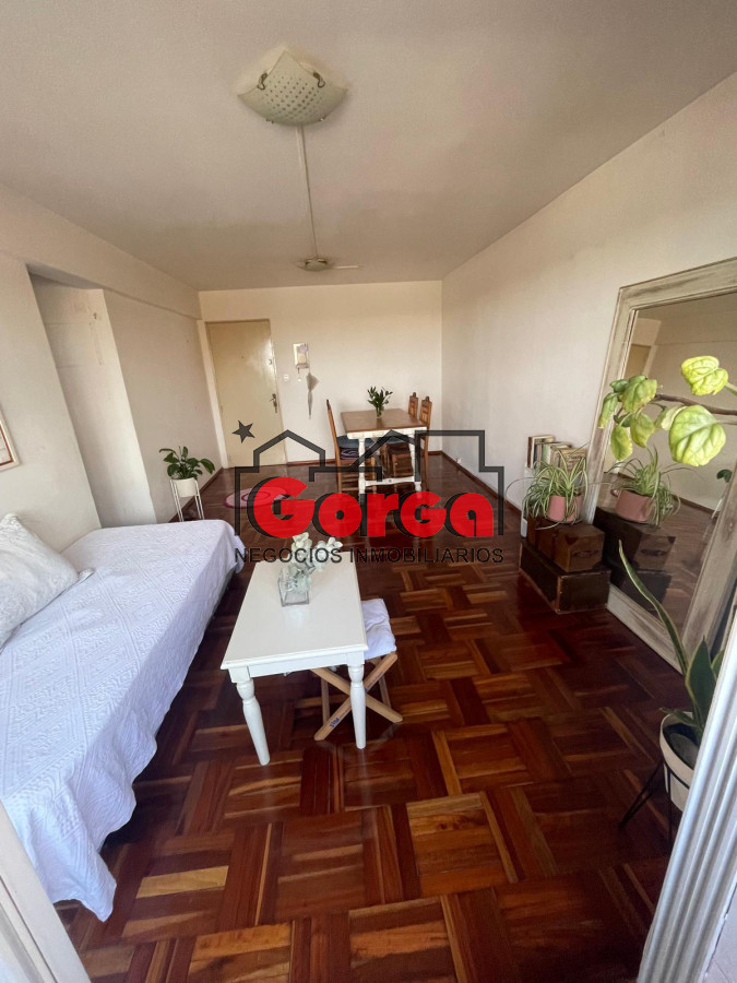 Apartamento ID.389 - Apartamento sobre M.Sagasta casi Agraciada. Impecable!