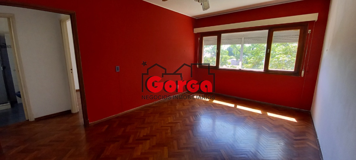 Apartamento ID.18 - Actualmente alquilado, alta rentabilidad. Super luminoso, tercer piso por escalera