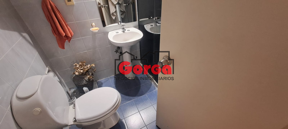 Apartamento ID.519 - Apartamento sobre Br Artigas esquina San Martín