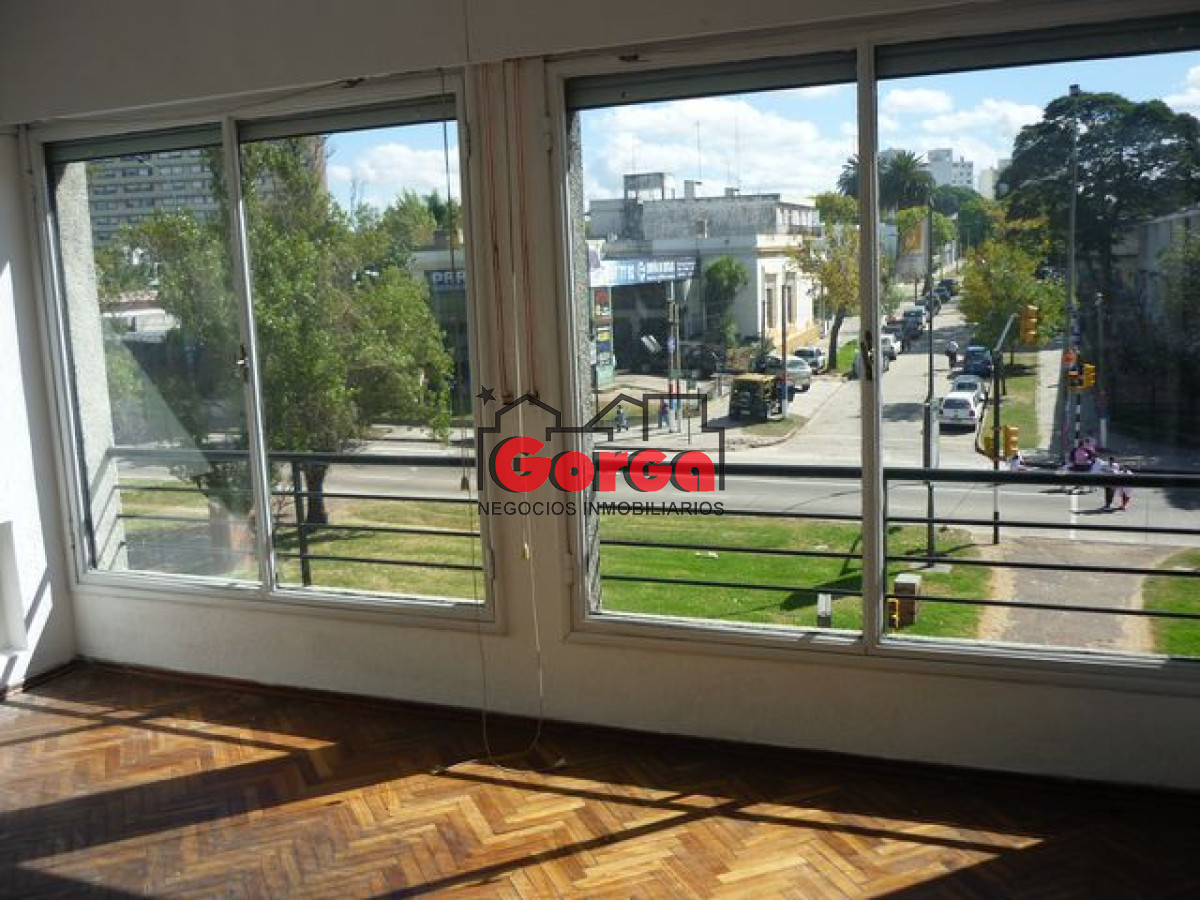 Apartamento ID.533 - Sobre Avda Italia casi Av Luis A. de Herrera 