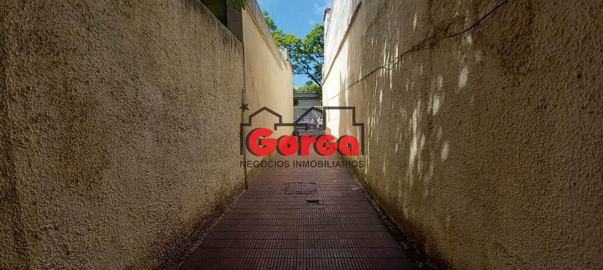 Apartamento ID.45 - Hnos Gil y Suárez. Precioso punto, dos dormitorios con patio. Muy luminoso.