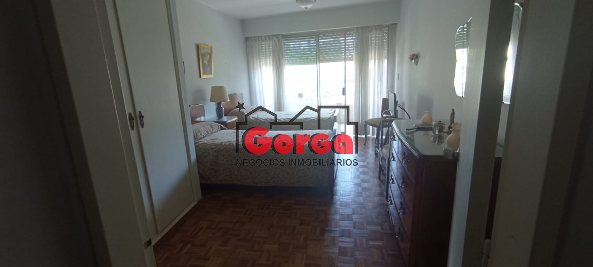 Apartamento ID.444 - Excelente punto! A pasos de la Rambla 