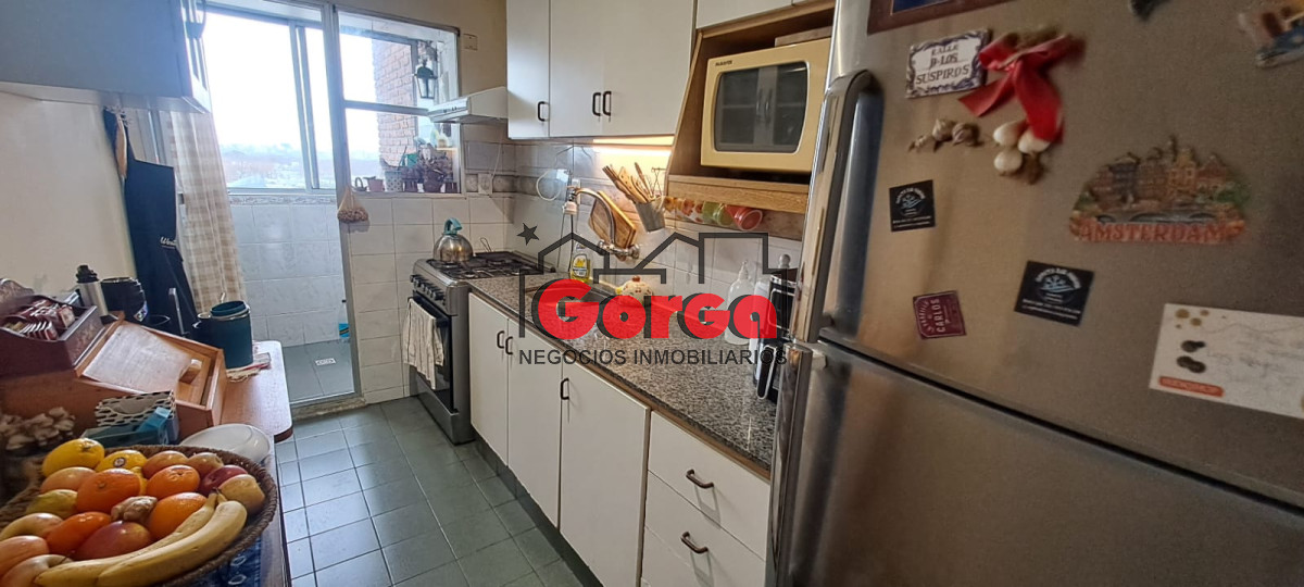 Apartamento ID.519 - Apartamento sobre Br Artigas esquina San Martín