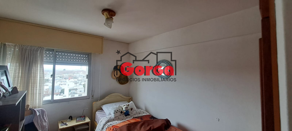 Apartamento ID.519 - Apartamento sobre Br Artigas esquina San Martín