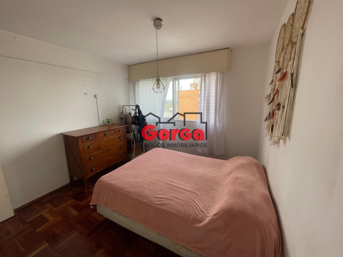 Apartamento ID.389 - Apartamento sobre M.Sagasta casi Agraciada. Impecable!