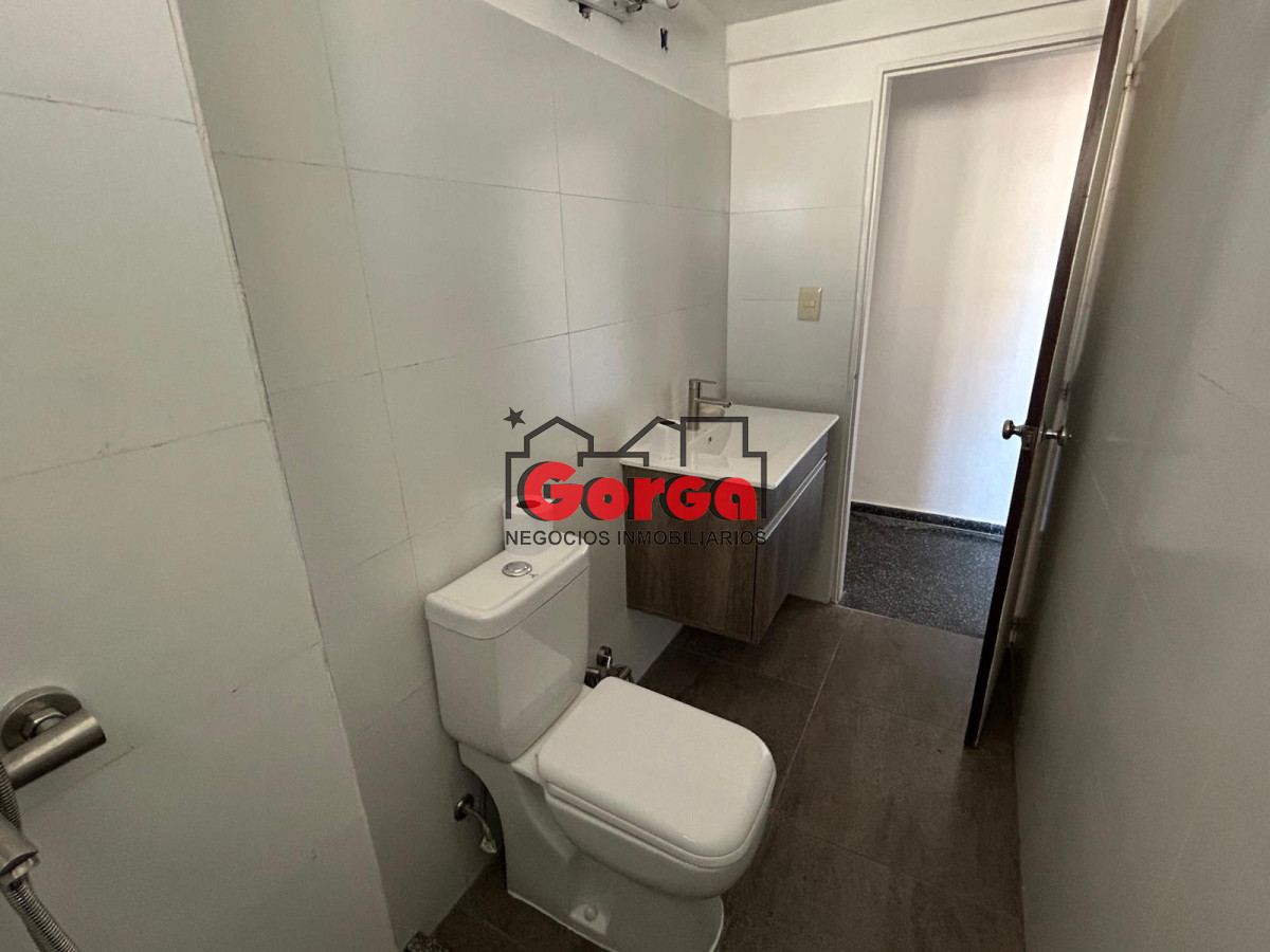 Apartamento ID.477 - A pocas cuadras de la Rambla, sobre J. Batlle y Ordóñez y Marco Aurelio