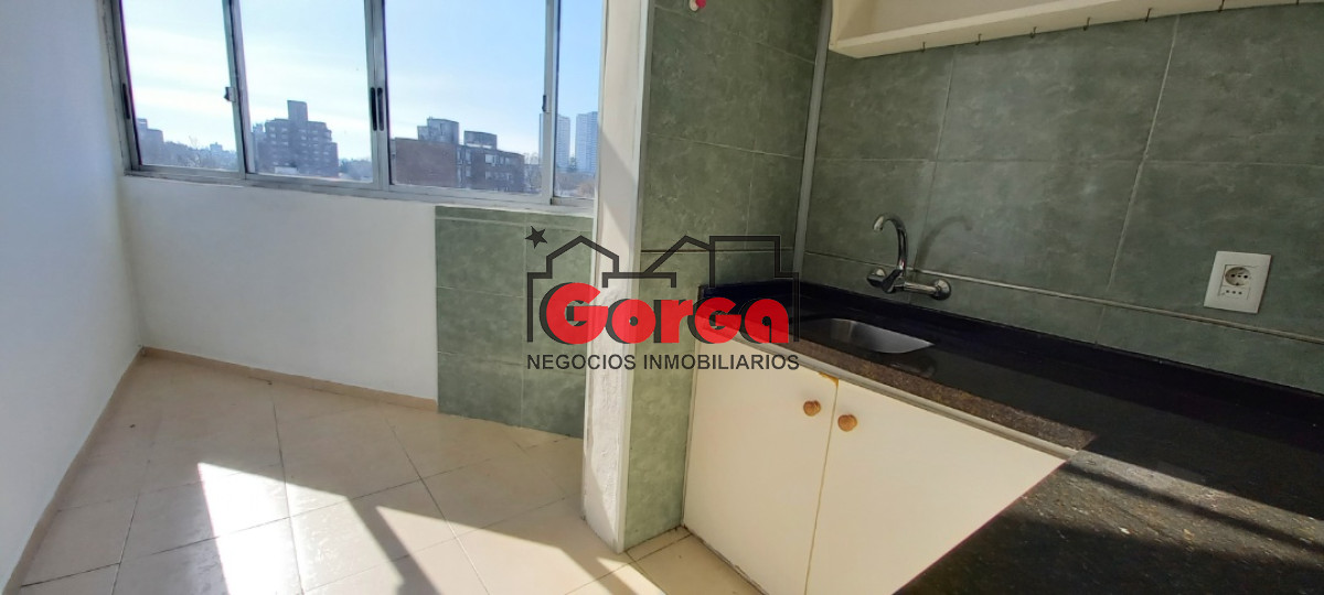 Apartamento ID.54 - Muy buen punto, con variados servicios y locomoción.
