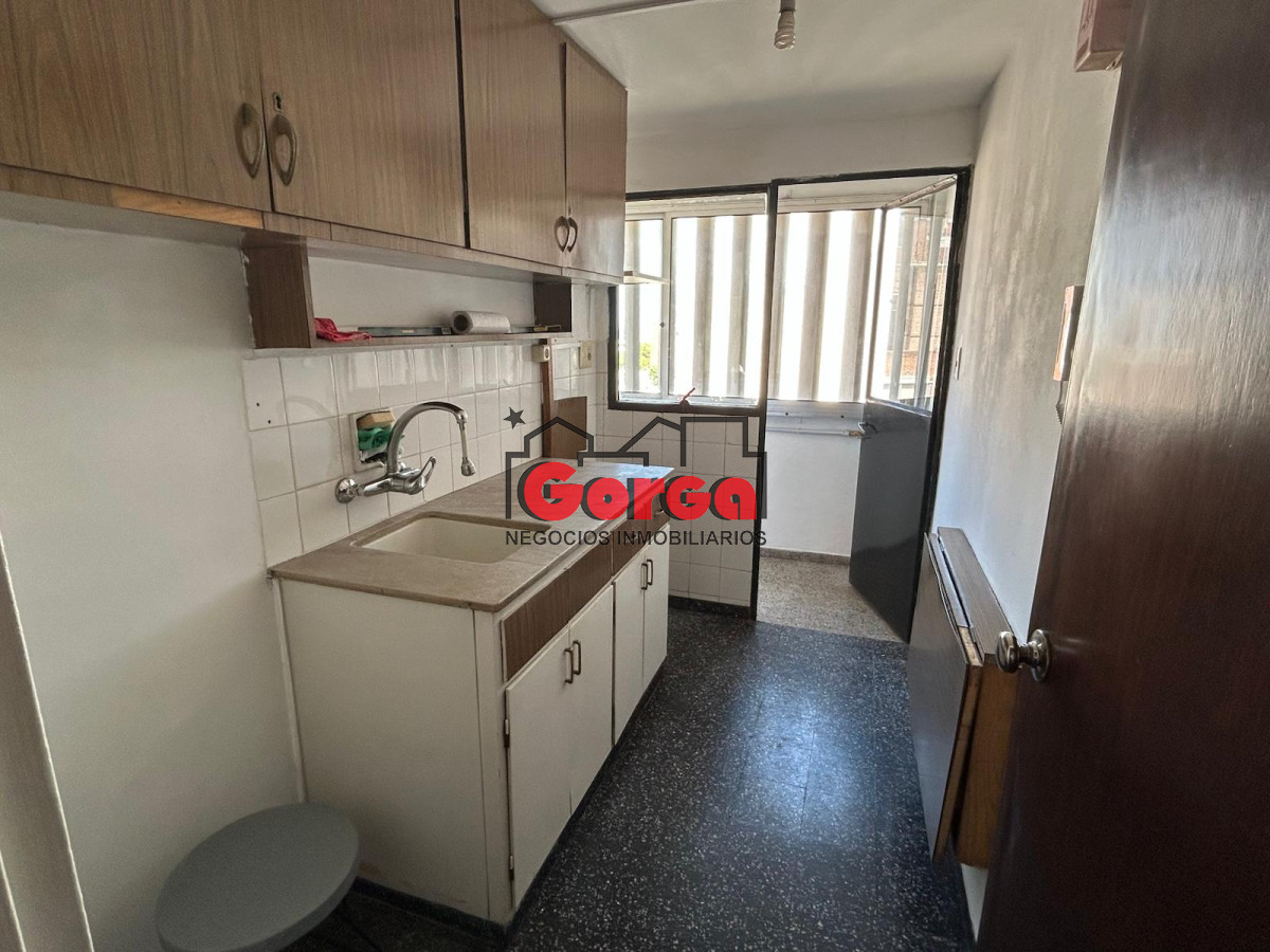 Apartamento ID.477 - A pocas cuadras de la Rambla, sobre J. Batlle y Ordóñez y Marco Aurelio
