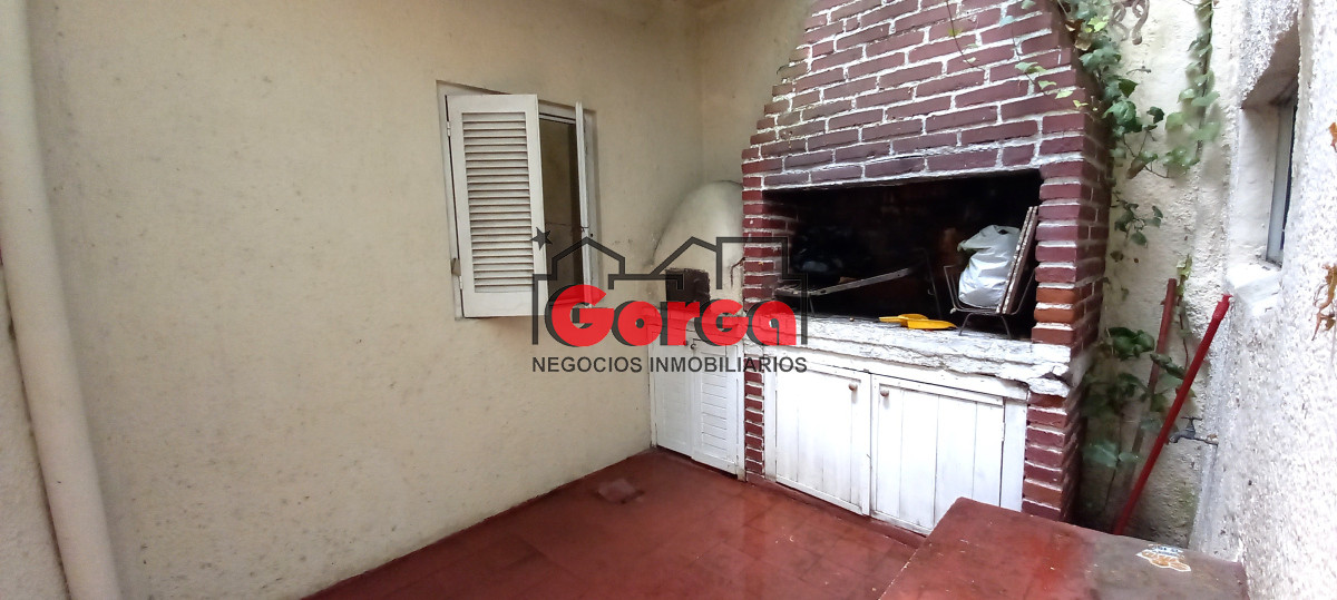 Apartamento ID.45 - Hnos Gil y Suárez. Precioso punto, dos dormitorios con patio. Muy luminoso.