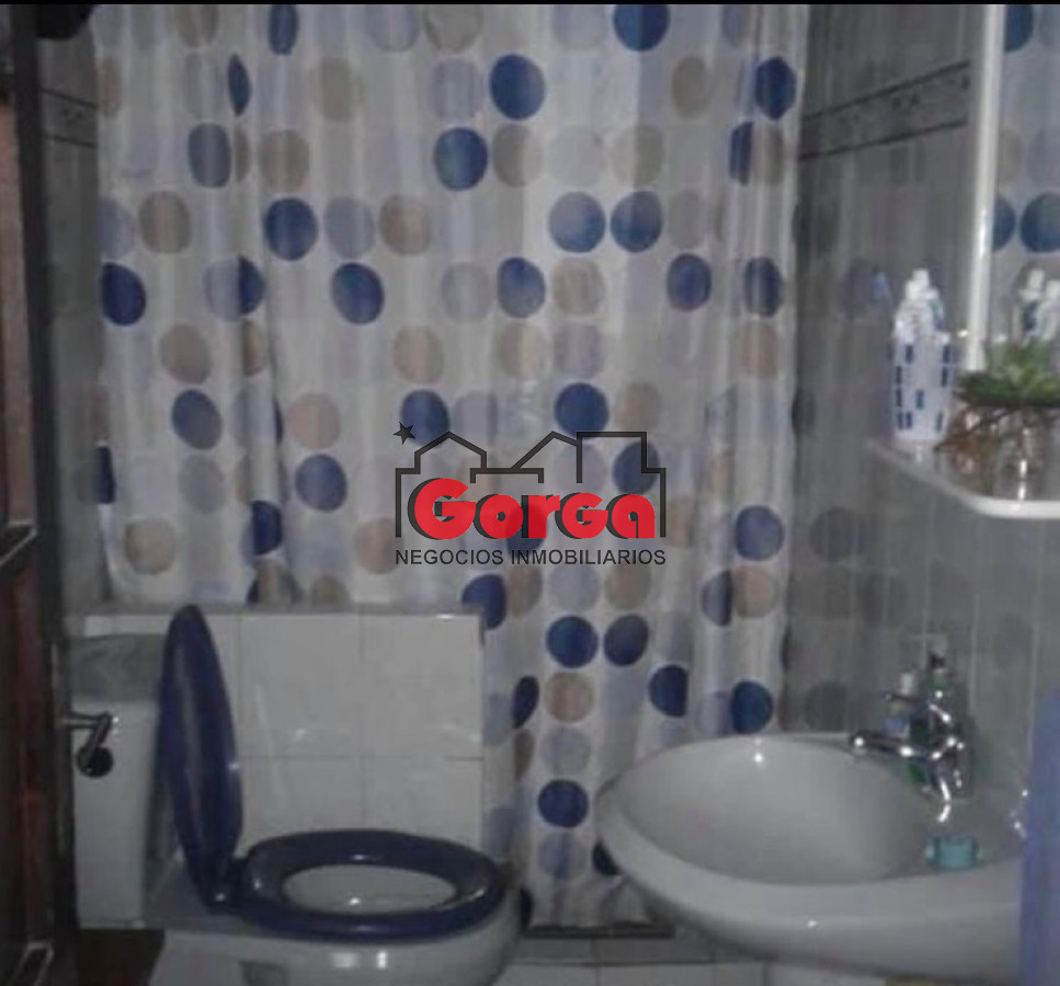 Apartamento ID.38 - Antonio Machado y Burgues. Ideal para invertir. Apartamento en planta baja al frente, tipo casa.