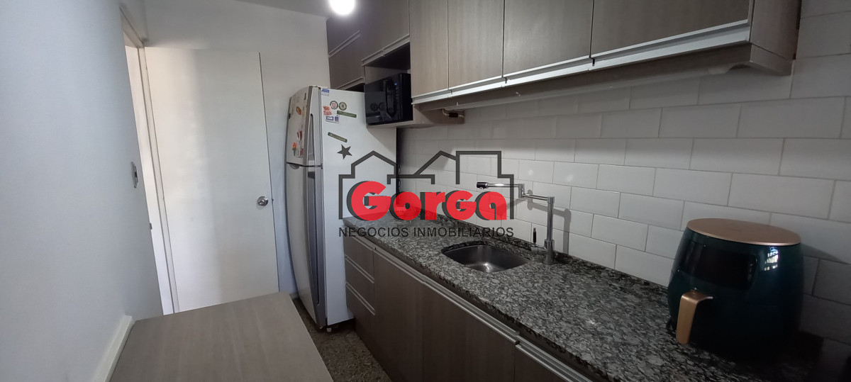 Apartamento ID.25 - A nuevo! Apto al frente de 3 dormitorios en zona Prado
