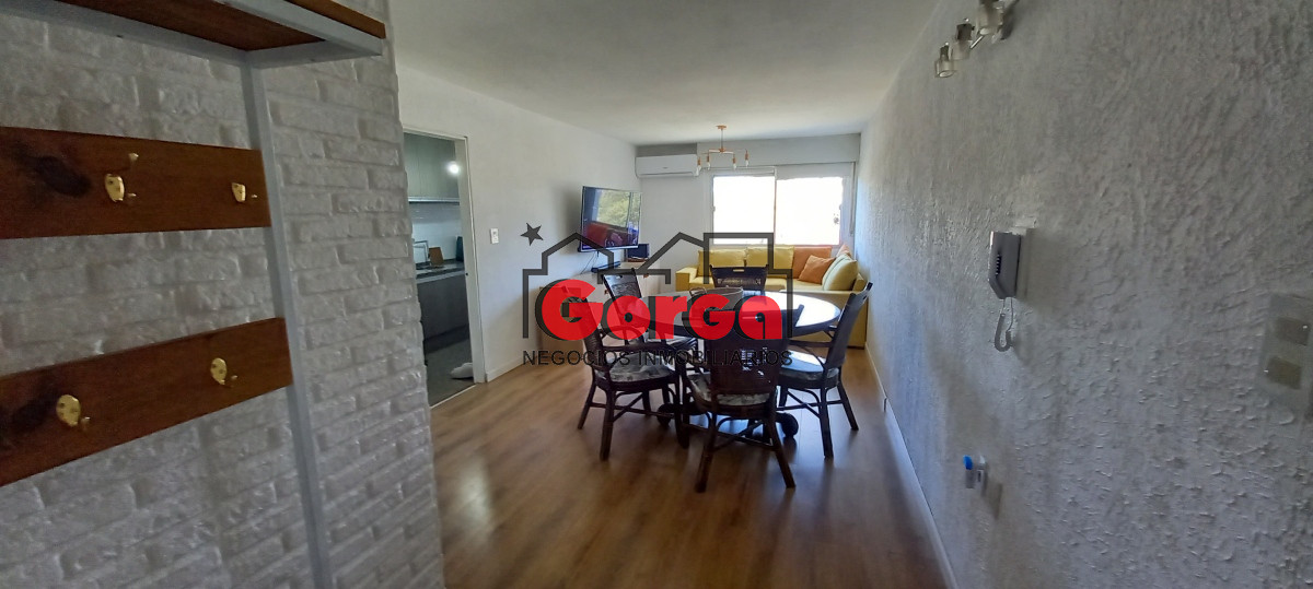 Apartamento ID.25 - A nuevo! Apto al frente de 3 dormitorios en zona Prado