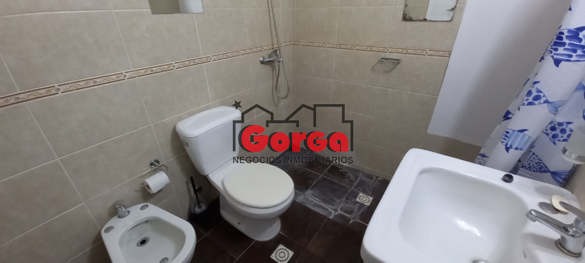 Apartamento ID.35 - A pocas cuadras de 18 de Julio, una construcción espectacular